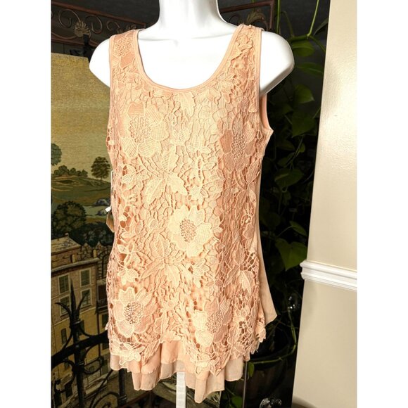 Pretty Angel Peach Lace Tank Top - Sleeveless - Floral Pattern - Picture 1 of 12